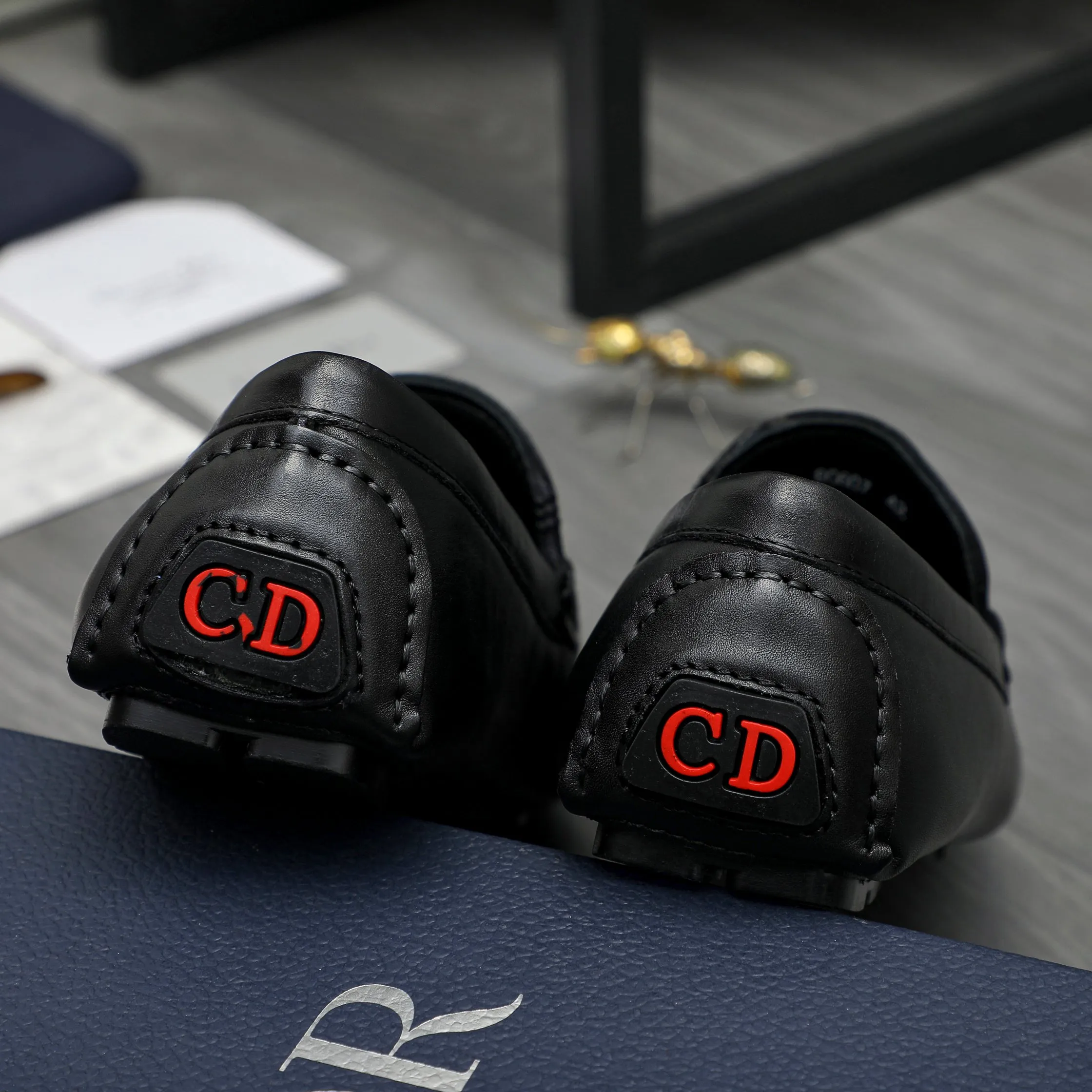 Men's shoes 💰p420 Product trademark: Dior "Dior" casual slip-on men's shoes Regular size: 38-44 Product materials: Selected high-quality cowhide upper, sheepskin lining, rubber outsole